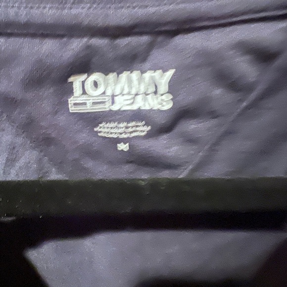 Tommy Cropped T-Shirt - Picture 3 of 3